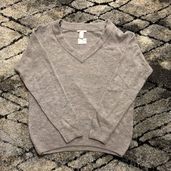 H&M Sweaters - H&M V-neck Knitted Sweater